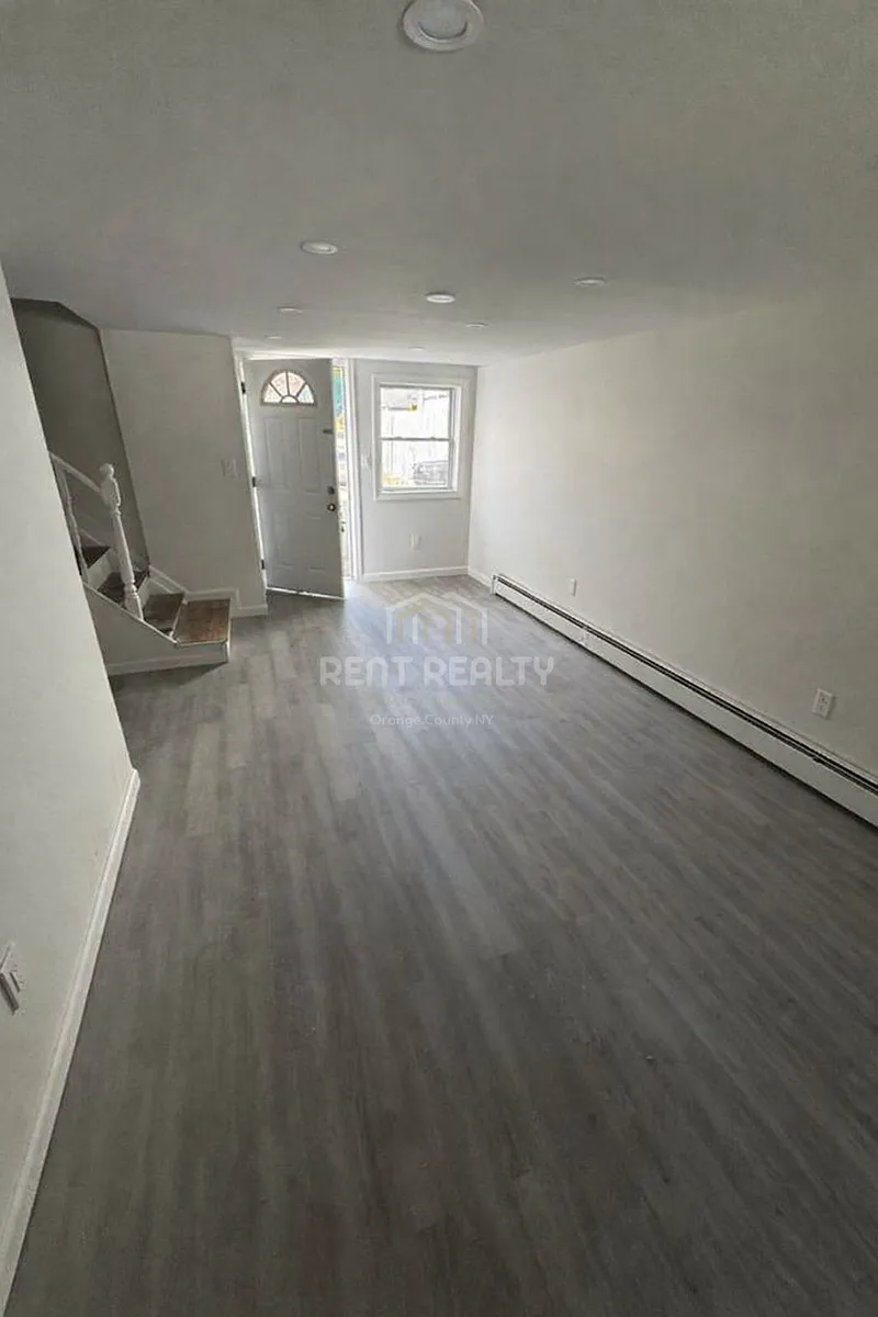 Building Photo - 149 Lewis Ln #3
