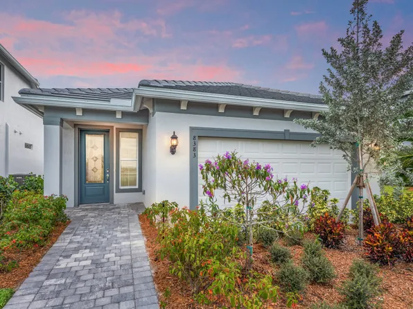 4397 Pinafore St, Vero Beach, FL 32967