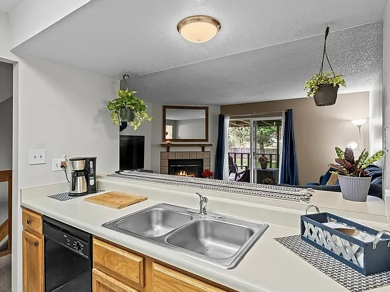 4273 Hunting Meadows Cir #2 — Photo 2