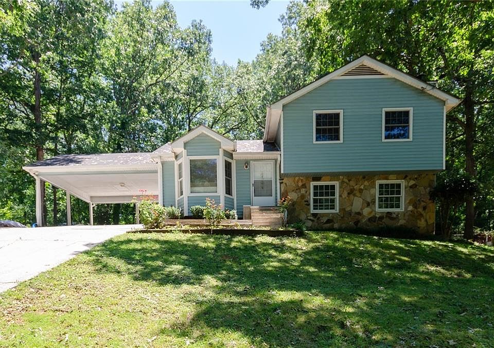 1st image of 851 Brighton Dr