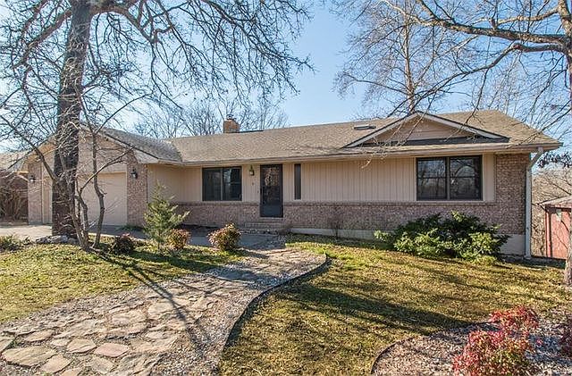 1st image of 5 Churchill Dr