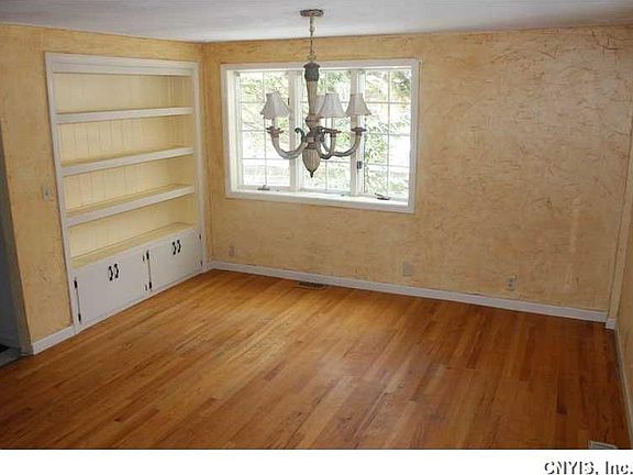 3rd image of 5070 Highbridge St