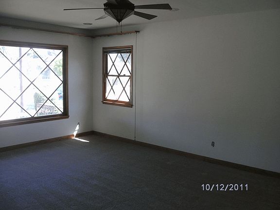 4th image of 721 W Oakwood St