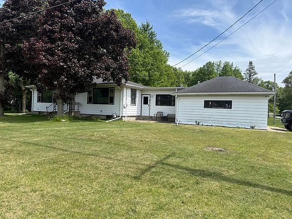 3rd image of 1034 Woodlawn Ave
