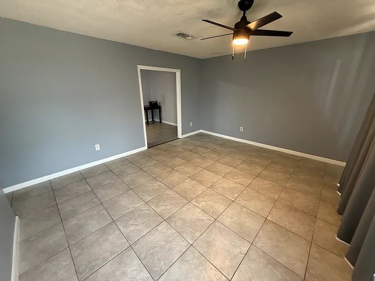326 Barkwood Cir — Photo 8