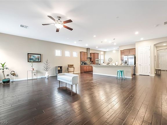 2nd image of 71 Newton Ridge Way