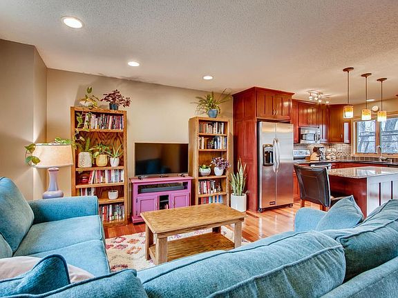 3rd image of 13469 Hidden Creek Dr