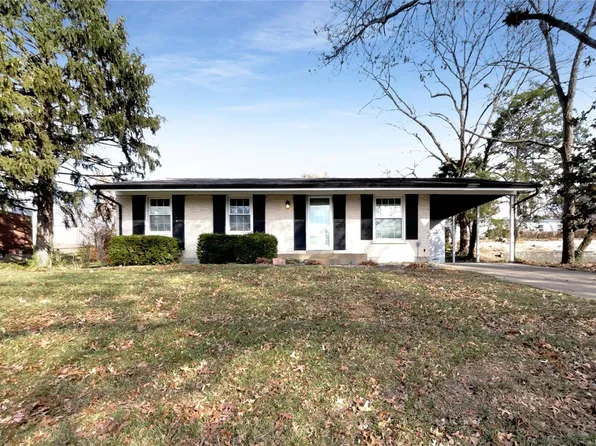 11960 Majella Dr, Bridgeton, MO 63044