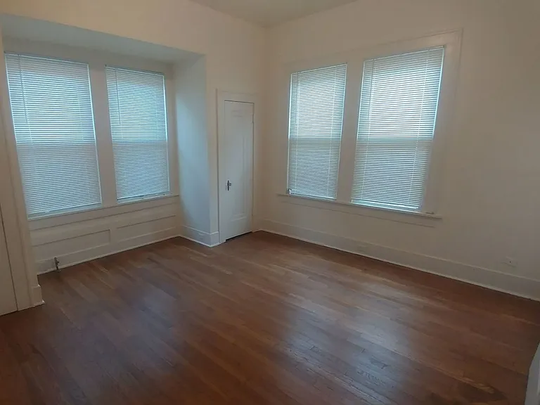 411 W Mistletoe Ave — Photo 15