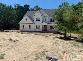 608 Meyers Place Ln, Fuquay Varina, NC 27540