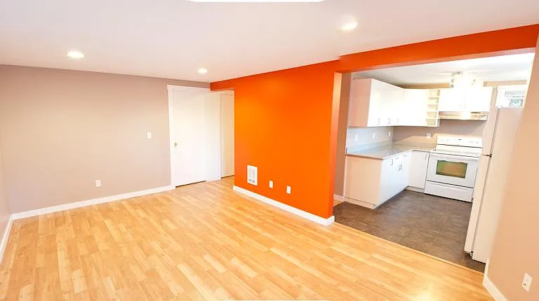 311 19th Ave E #1 — Photo 1