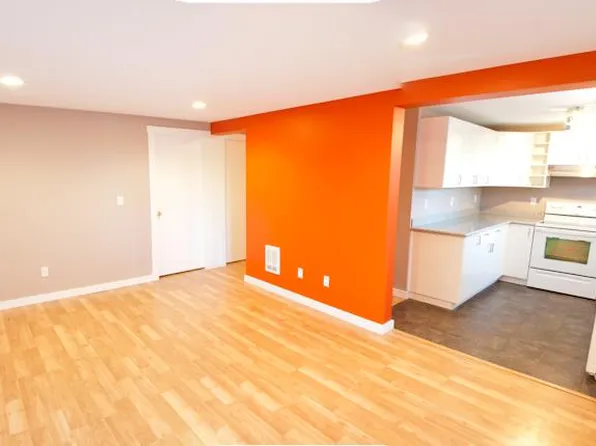 311 19th Ave E APT 1, Seattle, WA 98112