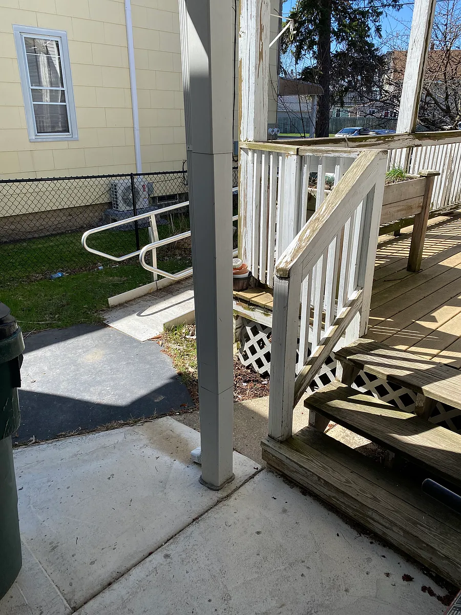 Building Photo - 529 Gould Ave #1