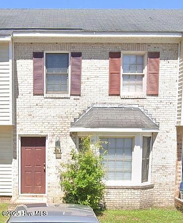 1st image of 118 Concord Dr #C