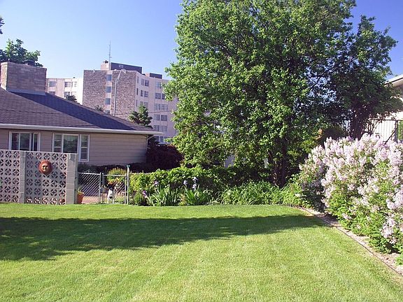 3rd image of 2 Hillcrest Dr