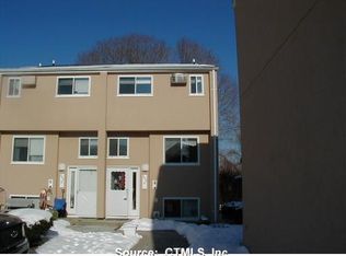 552F Shennecossett Rd APT F, Groton, CT 06340