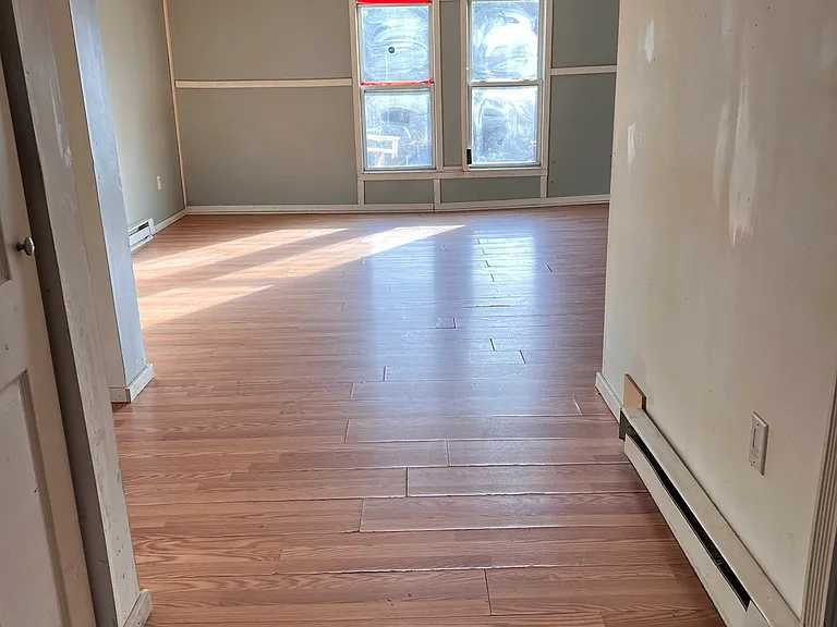 4 Broad St #1B — Photo 8