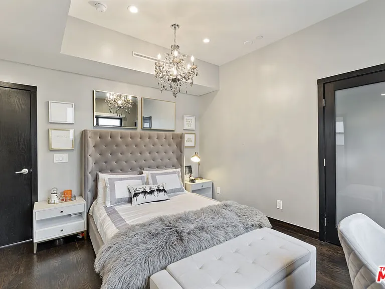 6459 Rodgerton Dr — Photo 38
