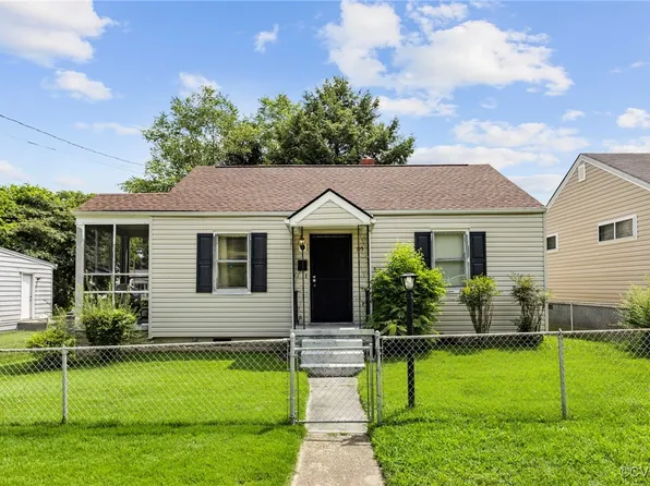 125 Seaboard St, Petersburg, VA 23803