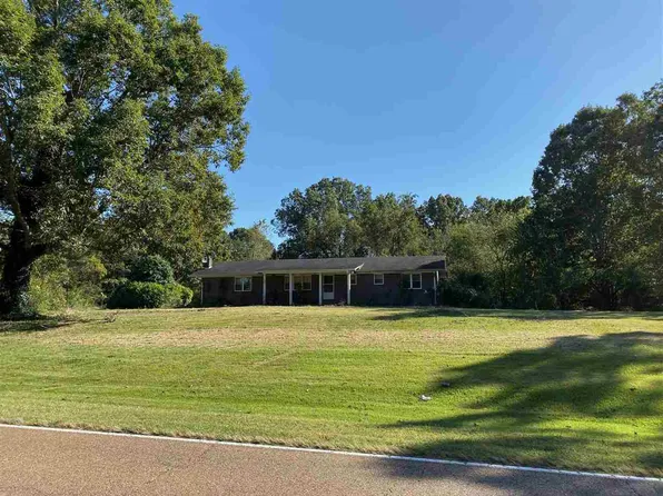9 Paul Price Rd, Humboldt, TN 38343