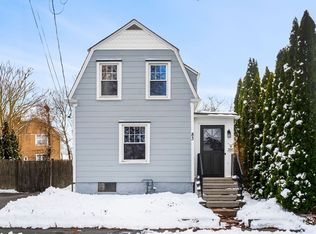 83 Spring St, Fairhaven, MA 02719