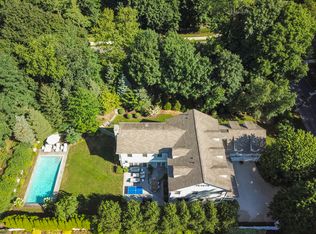 2 Barlow Ln, Rye, NY 10580