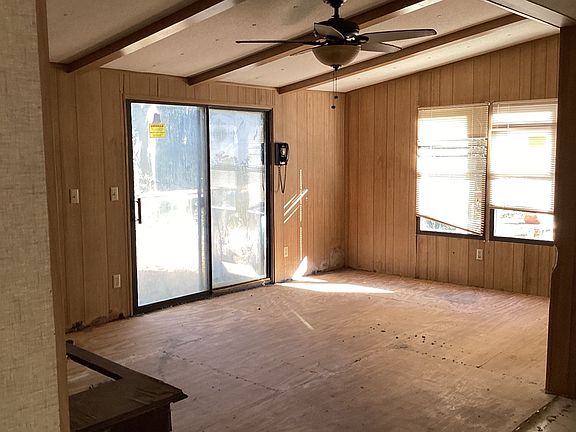 3rd image of 781 SE Rolling Hills Dr