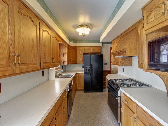 5th image of 55823 Kathryn Dr