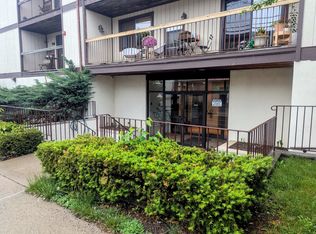 19 Plauderville Ave APT 106, Garfield, NJ 07026
