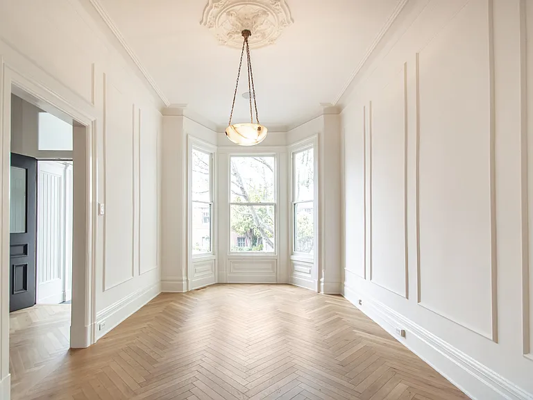 2381 Bush St — Photo 18