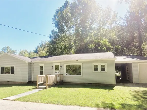 164 Murphytown Cir, Davisville, WV 26142