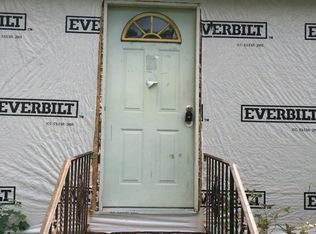 16 Minnehaha Rd, Somerdale, NJ 08083