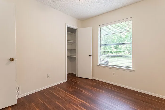 511 Hill St — Photo 7