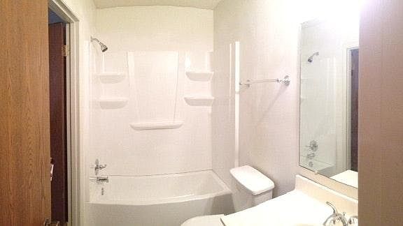 5th image of 219 Woodhaven Dr