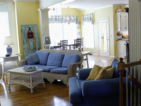 Family room; opens to kitch