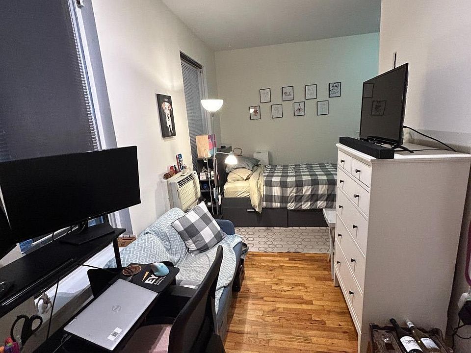 1st image of 293 Central Park W APT 3C
