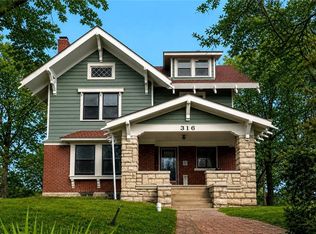 316 E Doniphan St, Liberty, MO 64068