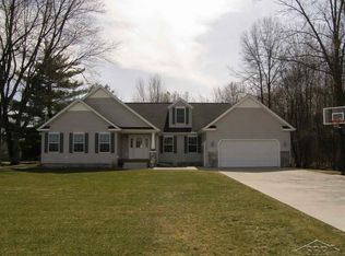 10887 Spencer Rd, Saint Charles, MI 48655