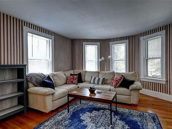 4th image of 55 E Manning St Floor 1