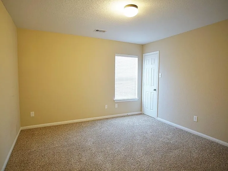 26834 Henson Falls Dr — Photo 16