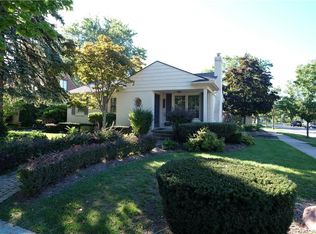 2314 Manchester Rd, Birmingham, MI 48009