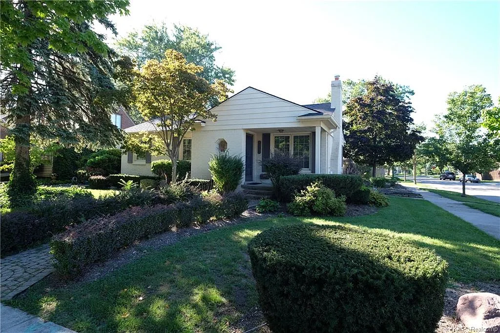 2314 Manchester Rd photo 1