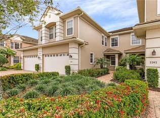 4739 Stratford Ct APT 2201, Naples, FL 34105