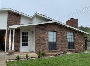 4000 Seven Gables St, Fort Worth, TX 76133