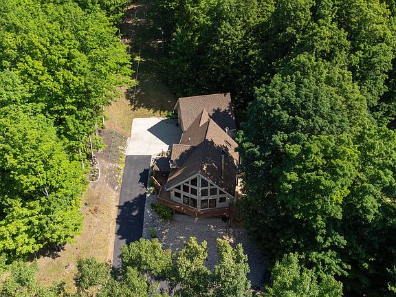 4th image of 10653 Milarch Rd