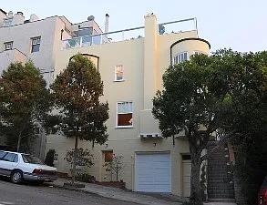 2683 Green St photo 1