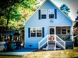 16 Parker Rd, Reedville, VA 22539