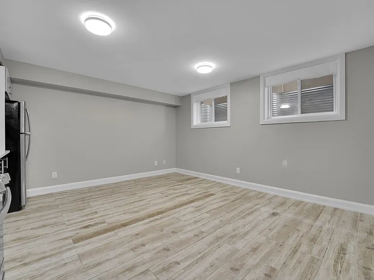 59 Russell Ave #4 — Photo 14