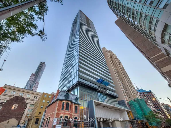 15 Grenville St, Toronto, ON