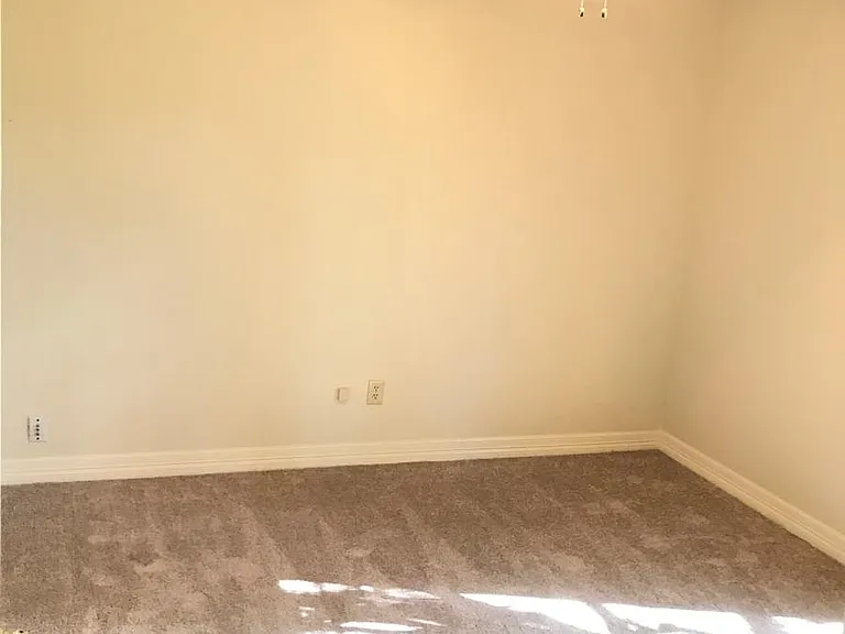 1518 Gelene Ct — Photo 15